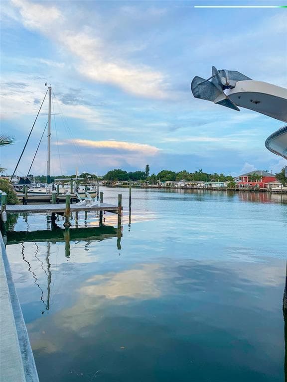 321 LA HACIENDA DRIVE INDIAN ROCKS BEACH, FL 33785