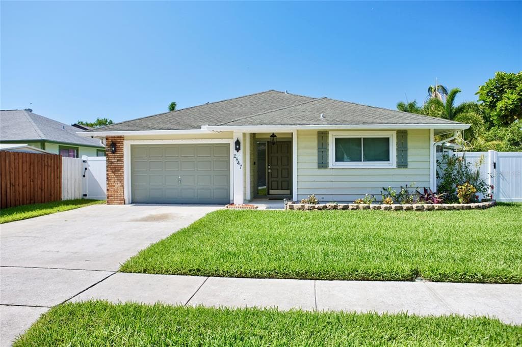2847 WHISPERING DRIVE S LARGO, FL 33771