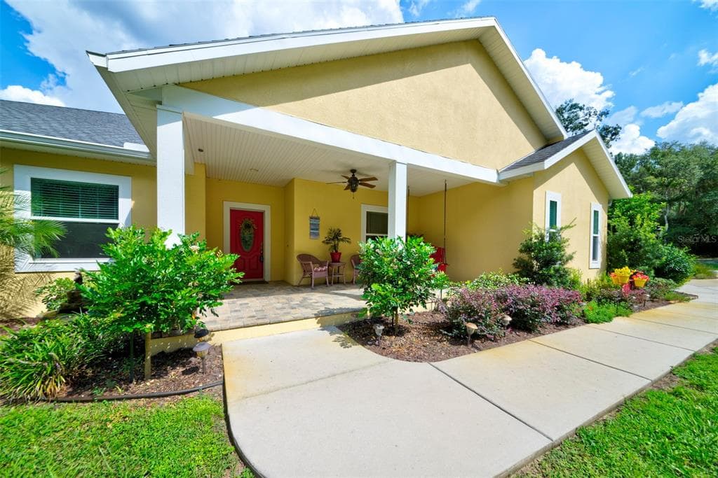 6016 VALLEY VIEW DRIVE BROOKSVILLE, FL 34601