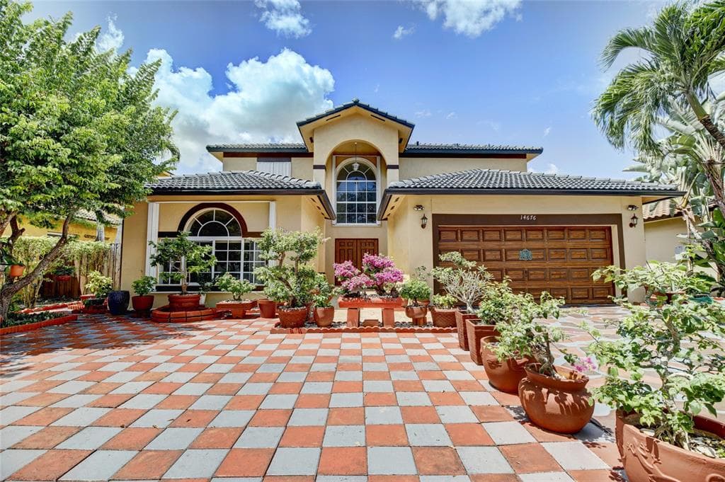 14676 SW 161 PL