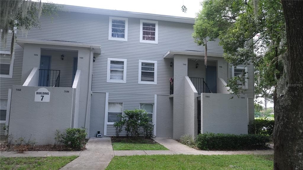 7196 E BANK DRIVE UNIT 206 TAMPA, FL 33617
