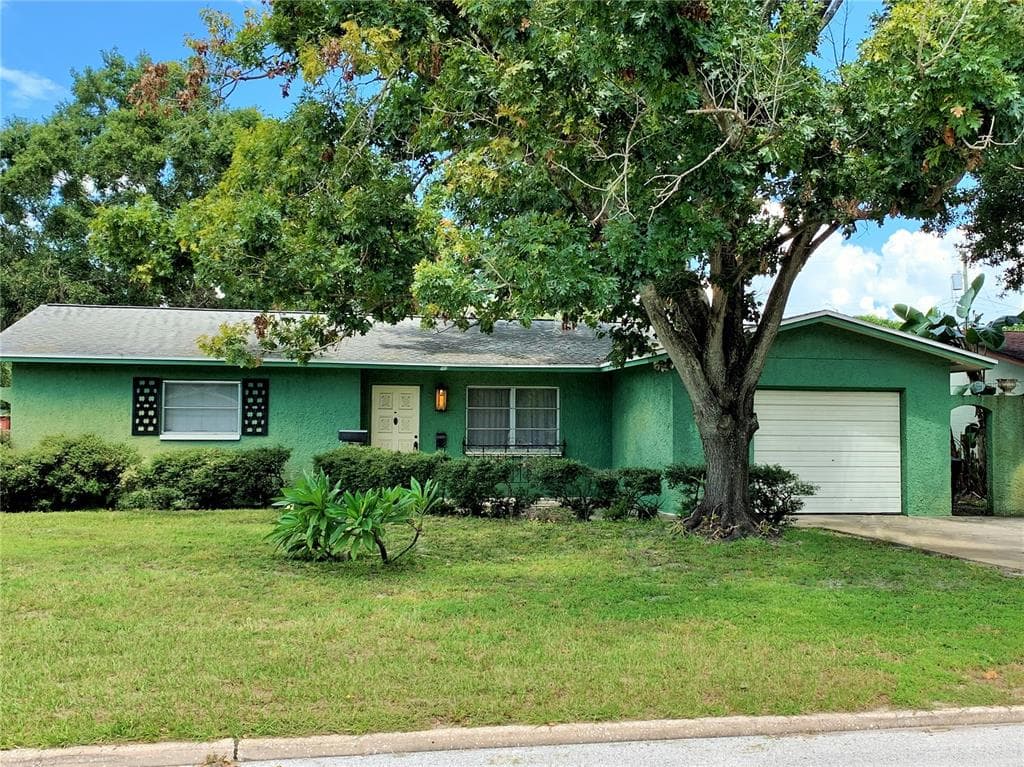 2841 26TH AVENUE N ST PETERSBURG, FL 33713