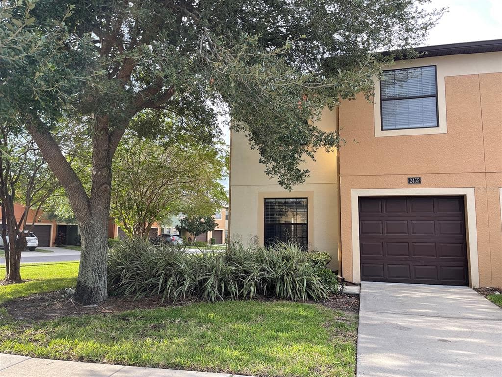 2455 EDGEWATER FALLS DRIVE BRANDON, FL 33511
