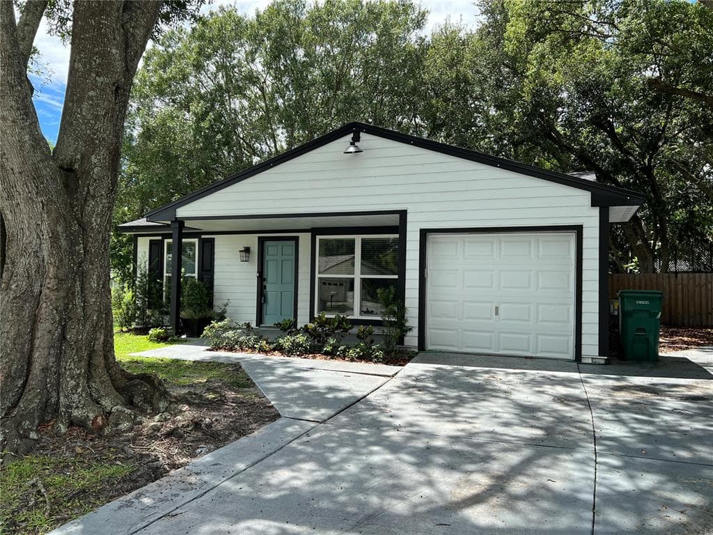 2751 DELANEY COURT PALM HARBOR, FL 34684