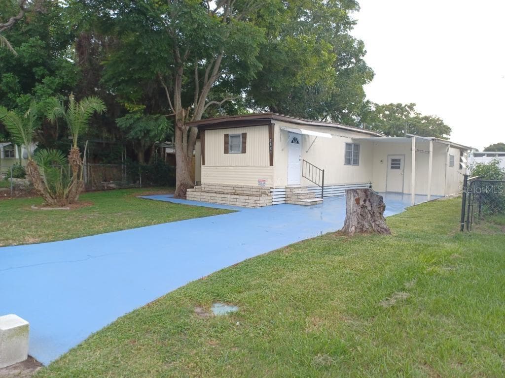 5844 SUNSHINE PARK DRIVE NEW PORT RICHEY, FL 34652