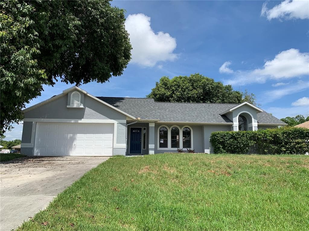 933 SW MCCRACKEN AVENUE PORT SAINT LUCIE, FL 34953