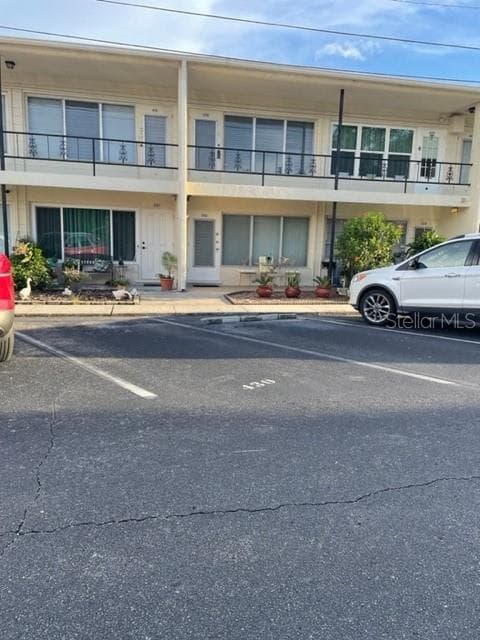 5664 40TH TERRACE N UNIT 430 KENNETH CITY, FL 33709