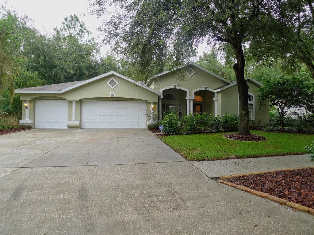 16012 PENWOOD DRIVE TAMPA, FL 33647
