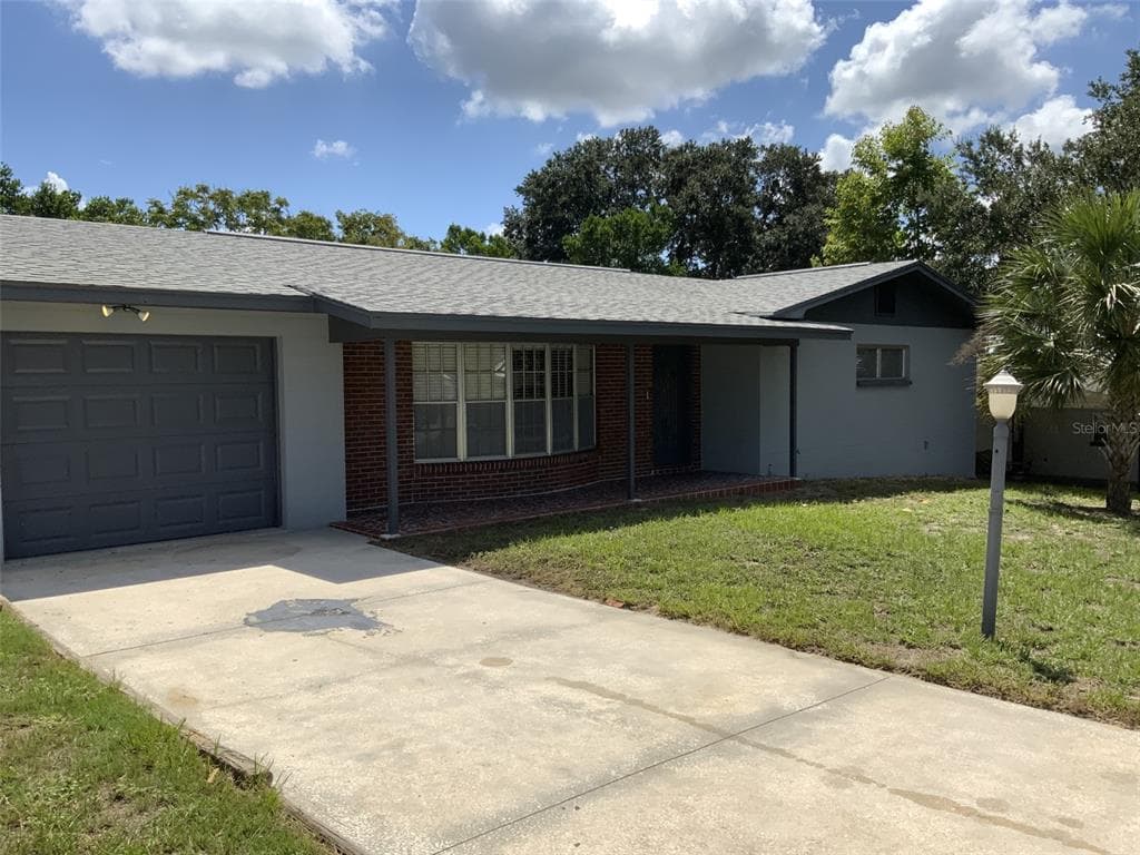 1054 TOWER BOULEVARD LAKE WALES, FL 33898