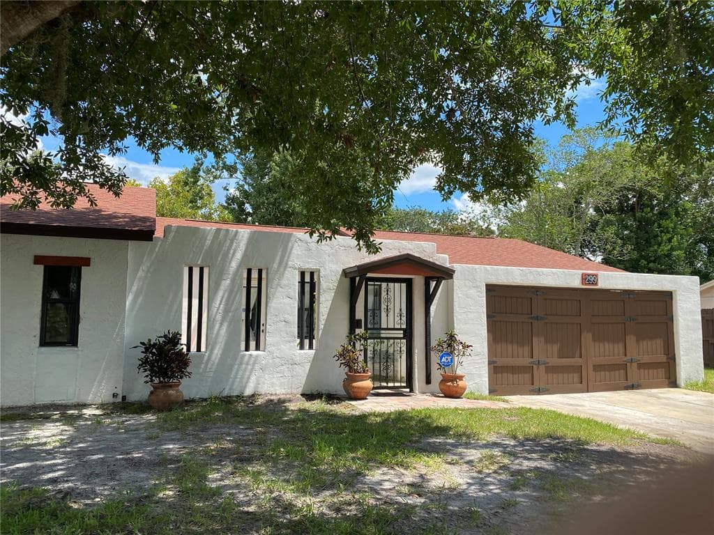299 VALENCIA AVENUE KISSIMMEE, FL 34743