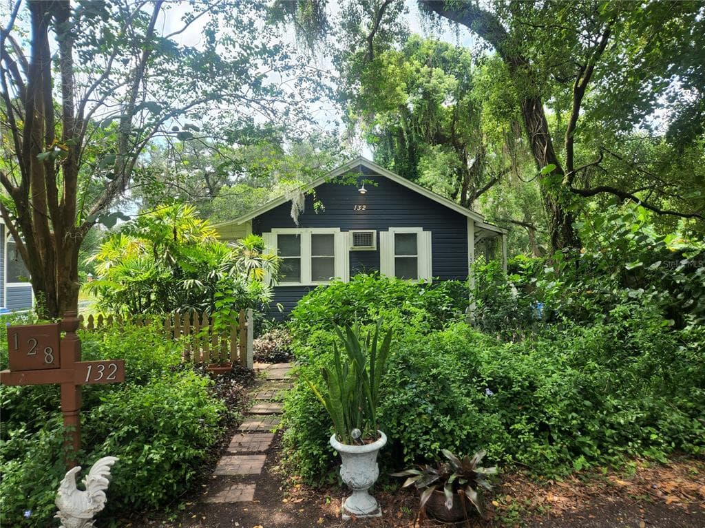 132 N MONTCLAIR AVENUE BRANDON, FL 33510