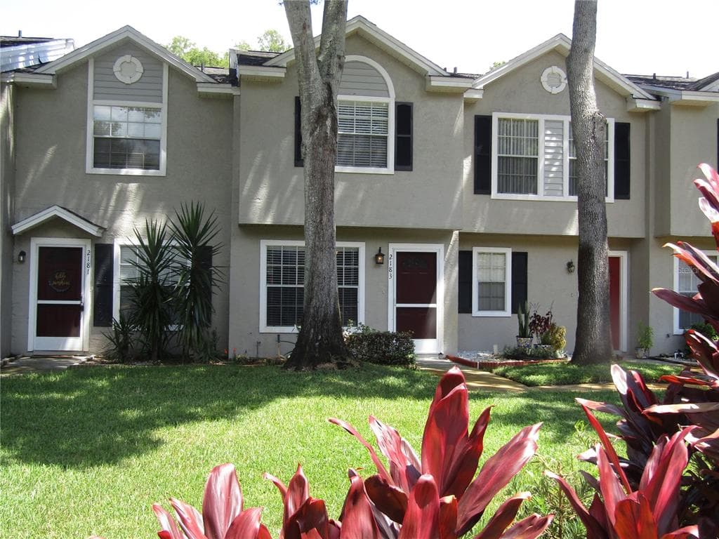 2183 FOX CHASE BOULEVARD PALM HARBOR, FL 34683
