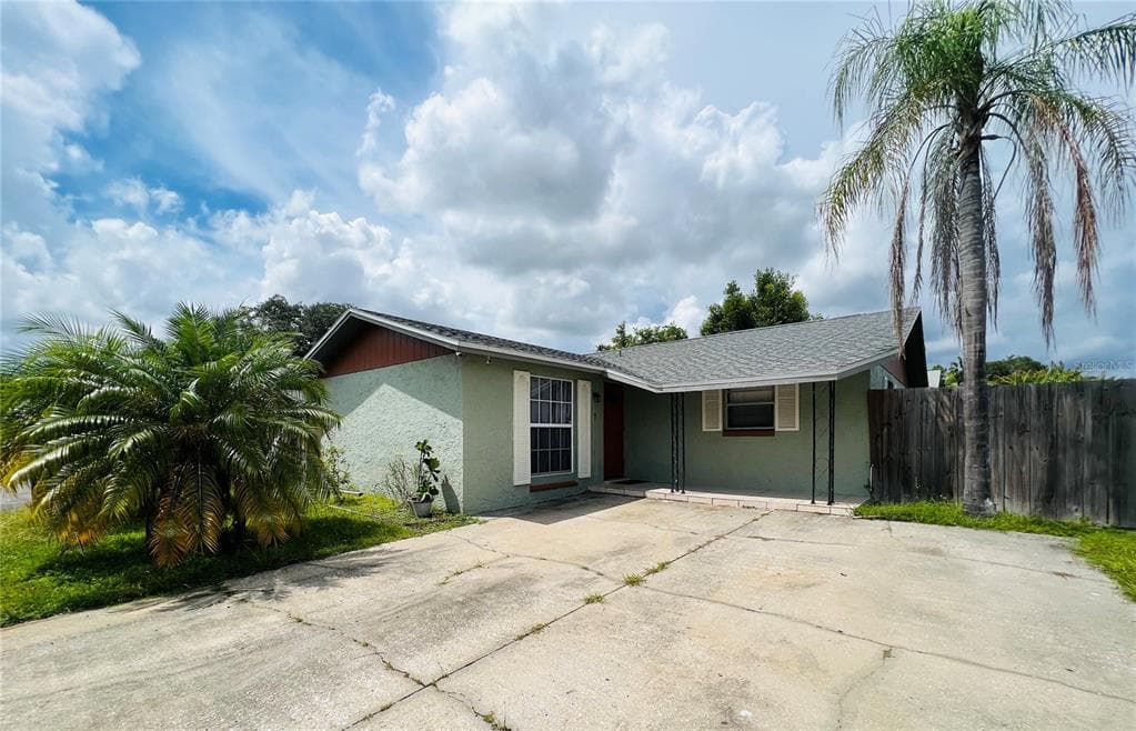 8706 ALBION COURT TAMPA, FL 33634