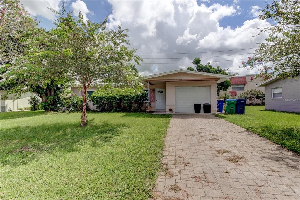 6481 101ST WAY SEMINOLE, FL 33772