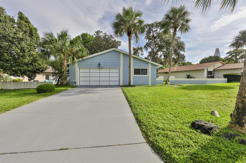 12912 CLUB DRIVE HUDSON, FL 34667