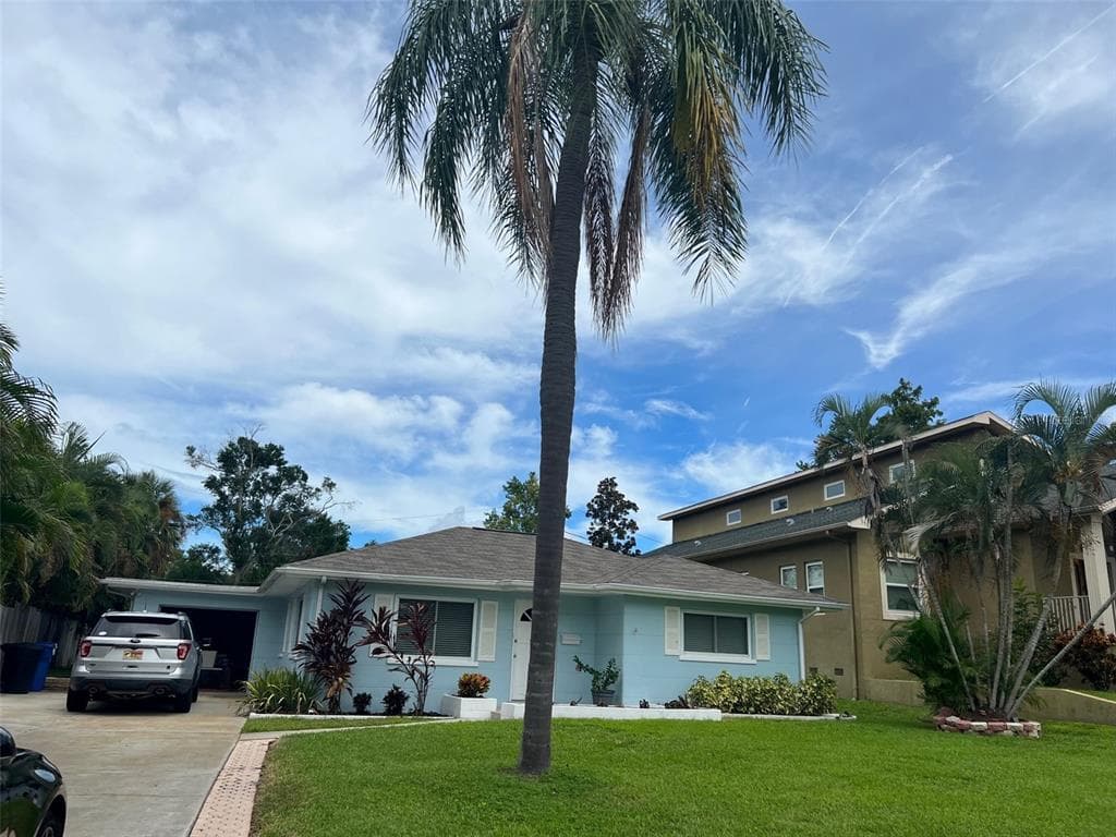 1843 OREGON AVENUE NE ST PETERSBURG, FL 33703