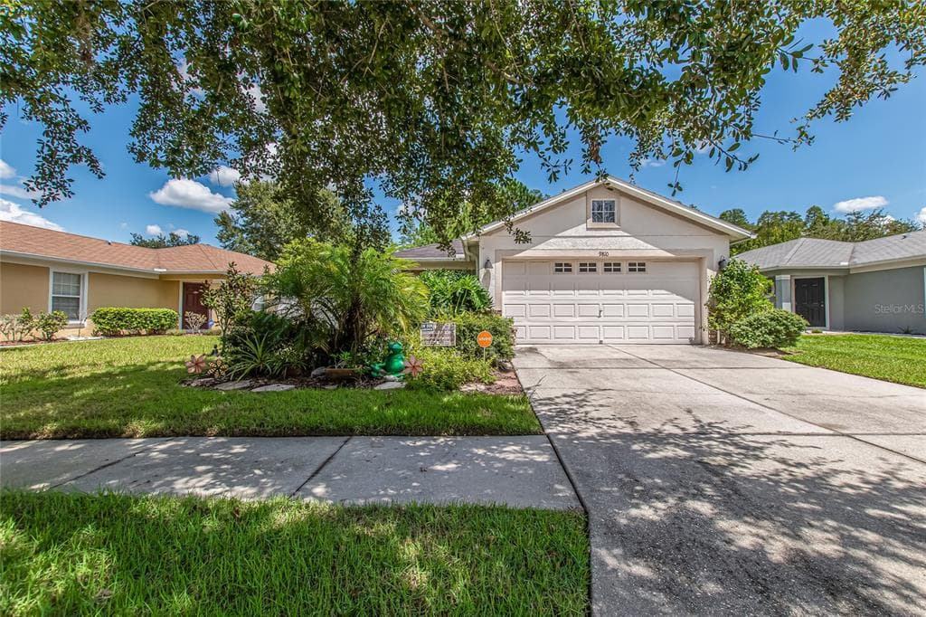 9810 EDMONTON DRIVE LAND O LAKES, FL 34638