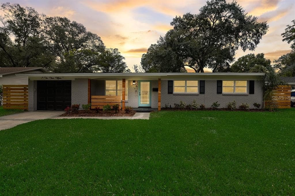 10415 LAKE CARROLL WAY TAMPA, FL 33618