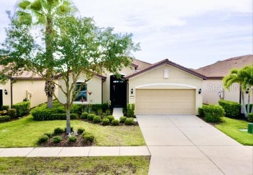 379 CEDAR FALLS DRIVE APOLLO BEACH, FL 33572