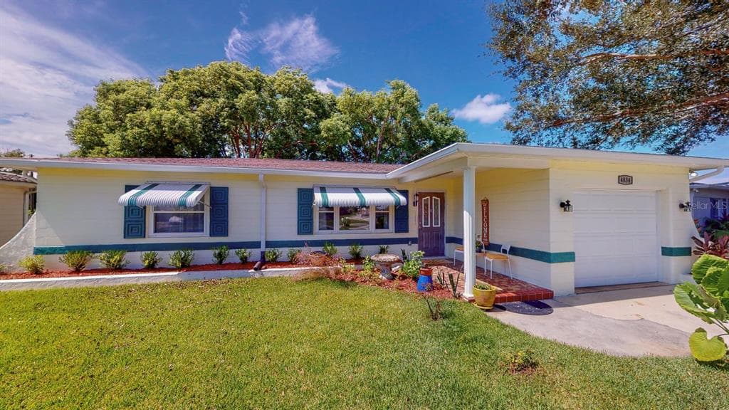 4834 LAKE CHARLES DRIVE N KENNETH CITY, FL 33709