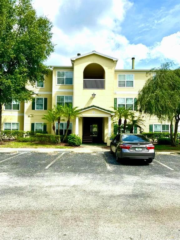 18121 BRIDLE BIT LANE UNIT 18121 TAMPA, FL 33647