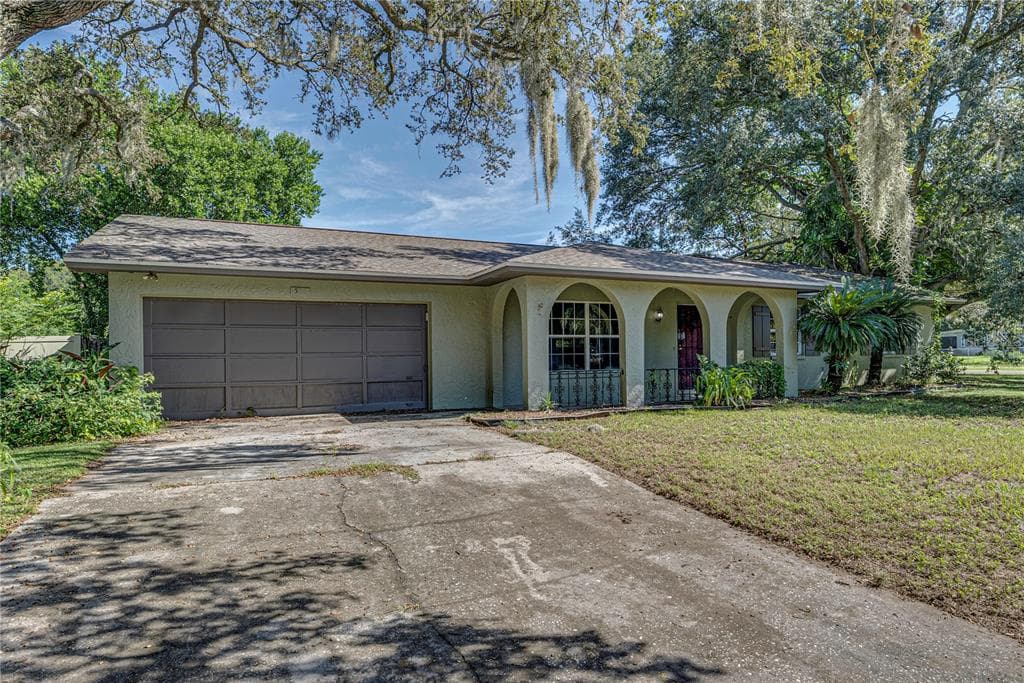 506 PARK MANOR DRIVE