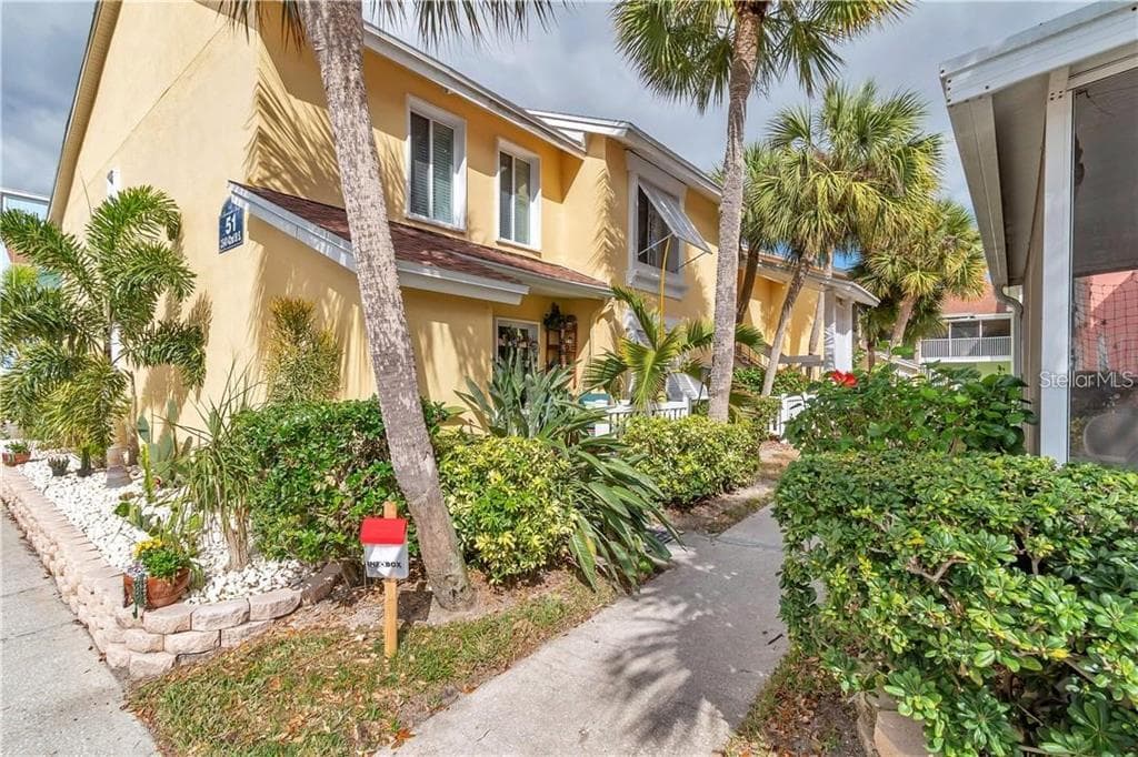 3540 42ND STREET S UNIT F ST PETERSBURG, FL 33711