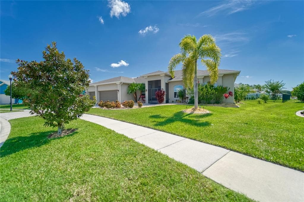 811 ALANDRA LANE SUN CITY CENTER, FL 33573