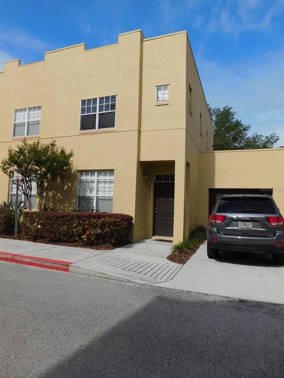 5211 OLMSTEAD BAY PLACE TAMPA, FL 33611