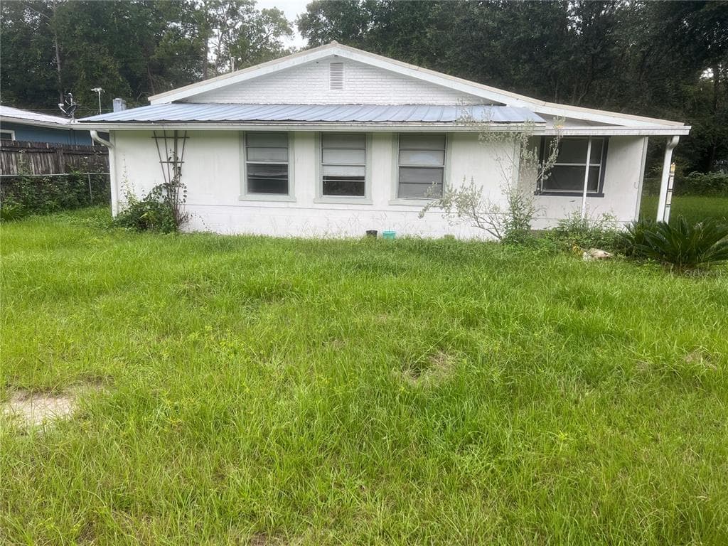 15600 NE 150 COURT FORT MC COY, FL 32134