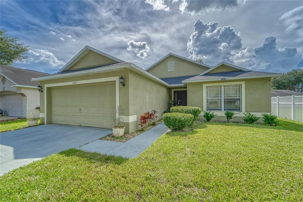 13013 WATERBOURNE DRIVE GIBSONTON, FL 33534