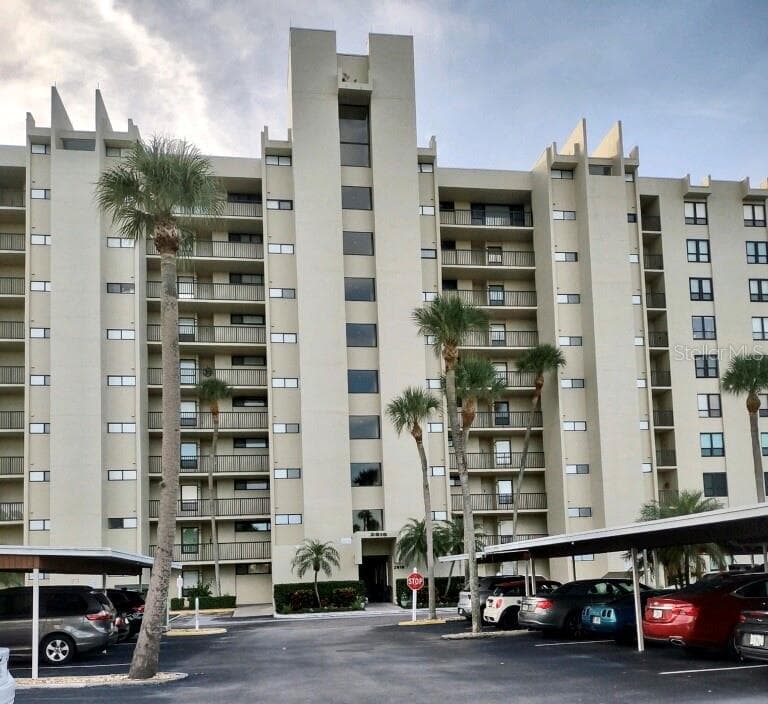 2616 COVE CAY DRIVE UNIT 304