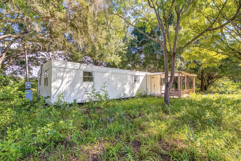 9569 ROUND LAKE DRIVE WEEKI WACHEE, FL 34613