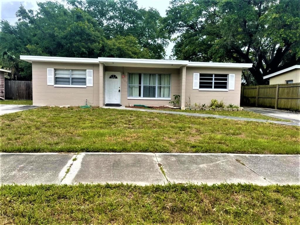 9049 93RD STREET SEMINOLE, FL 33777