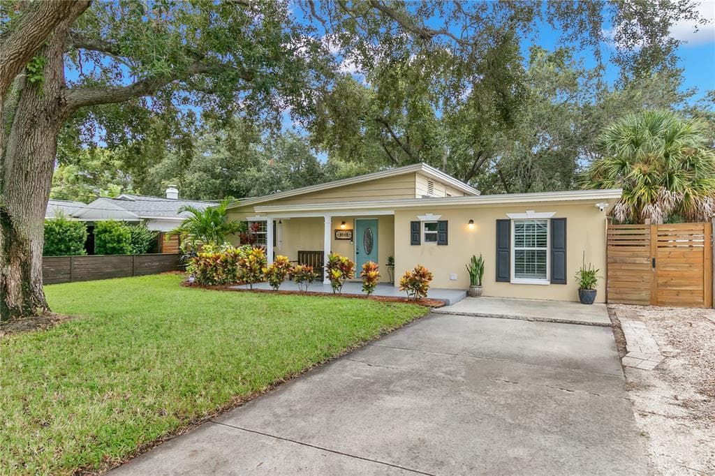 3522 W MCELROY AVENUE TAMPA, FL 33611
