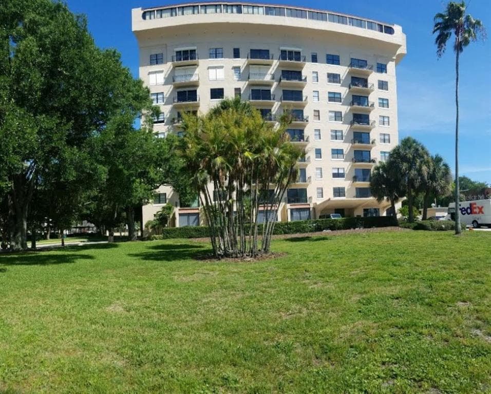 2109 BAYSHORE BOULEVARD UNIT 704 TAMPA, FL 33606