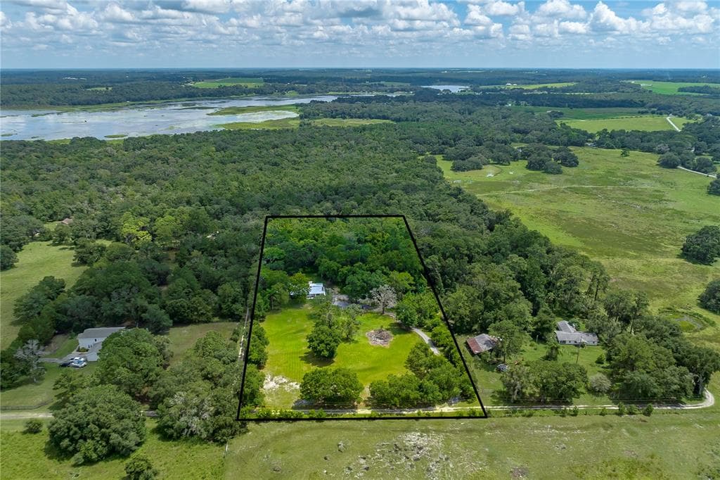 18526 SWEETBAY LANE DADE CITY, FL 33523