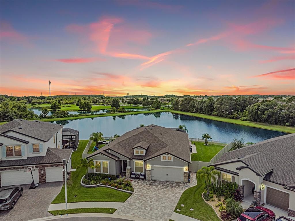 31510 COLADA DRIFT WAY WESLEY CHAPEL, FL 33545