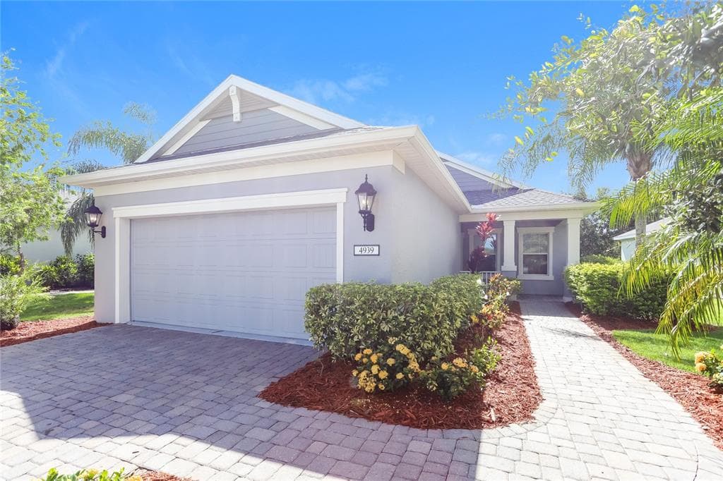4939 BOSTON COMMON GLEN BRADENTON, FL 34211