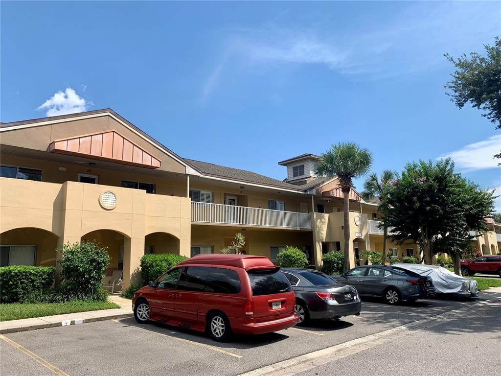 2293 AUSTRIAN LANE UNIT 31 CLEARWATER, FL 33763
