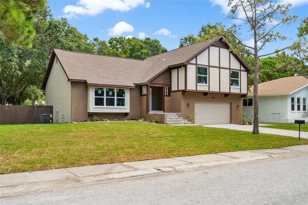 8445 144TH LANE SEMINOLE, FL 33776