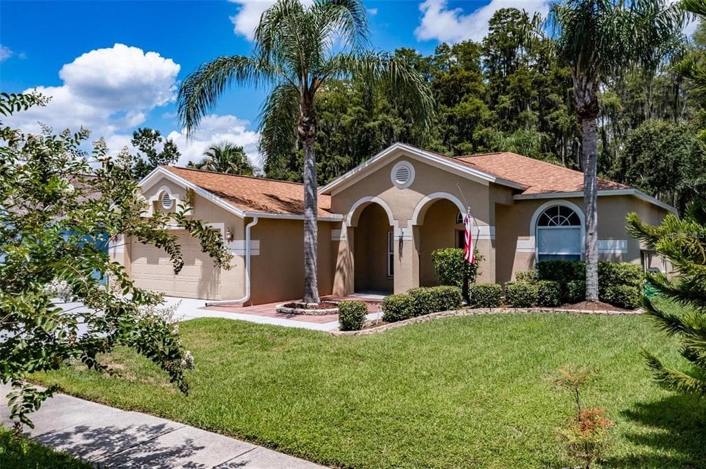 1501 BAYTHORN DRIVE