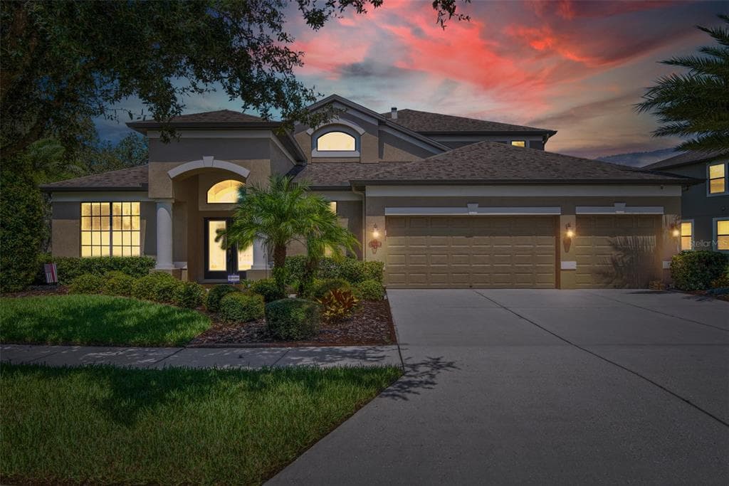 10604 MISTFLOWER LANE TAMPA, FL 33647