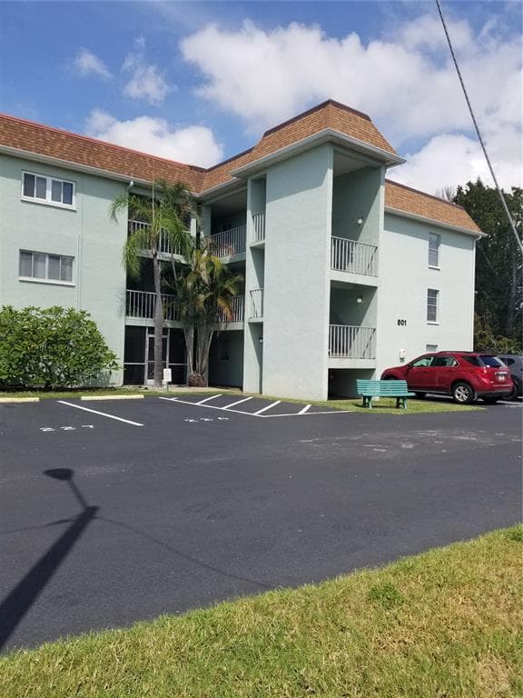 801 83RD AVENUE N UNIT 128 ST PETERSBURG, FL 33702