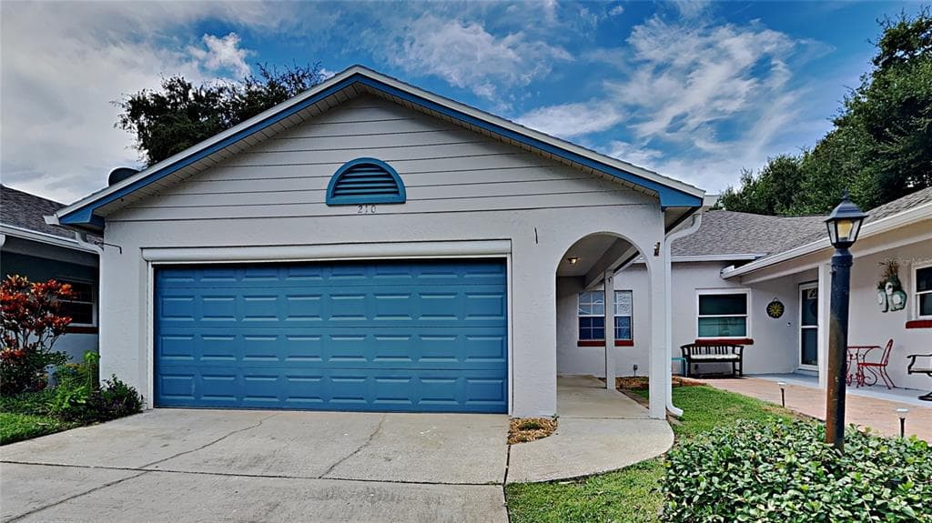 210 DIVISION STREET CLERMONT, FL 34711