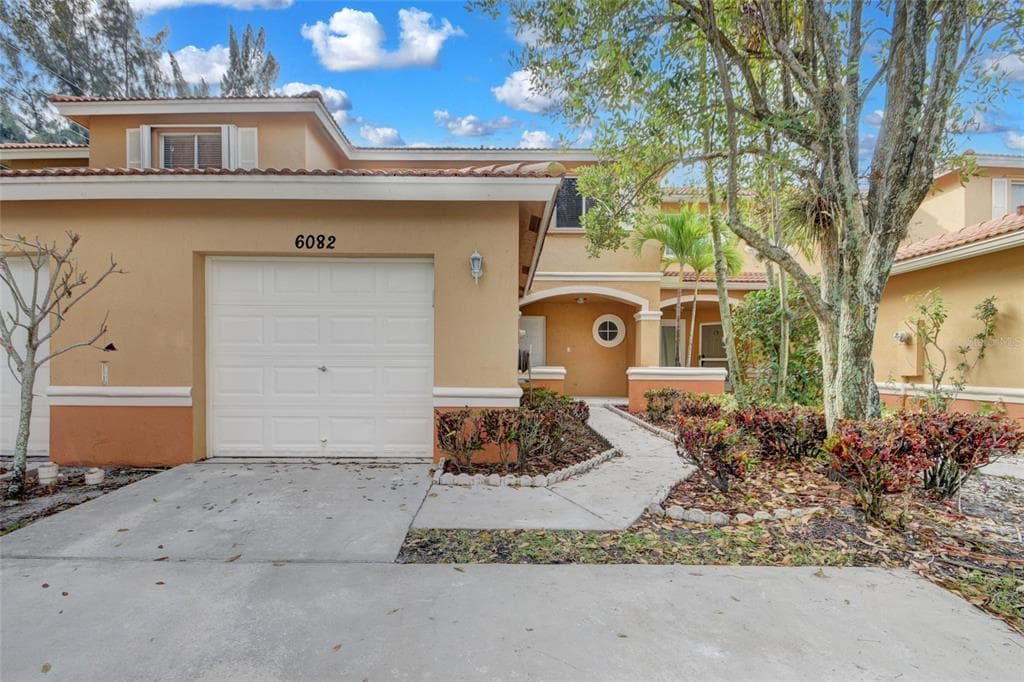 6082 SOUTHARD STREET WEST PALM BEACH, FL 33411
