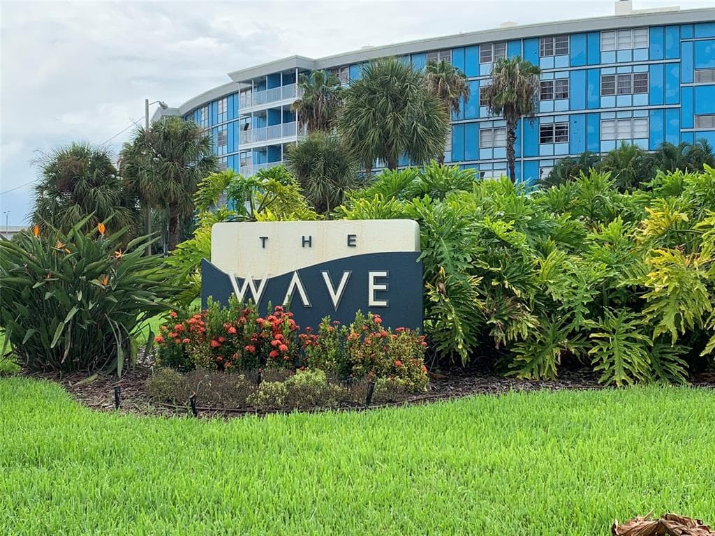 3315 58TH AVENUE S UNIT 515 ST PETERSBURG, FL 33712