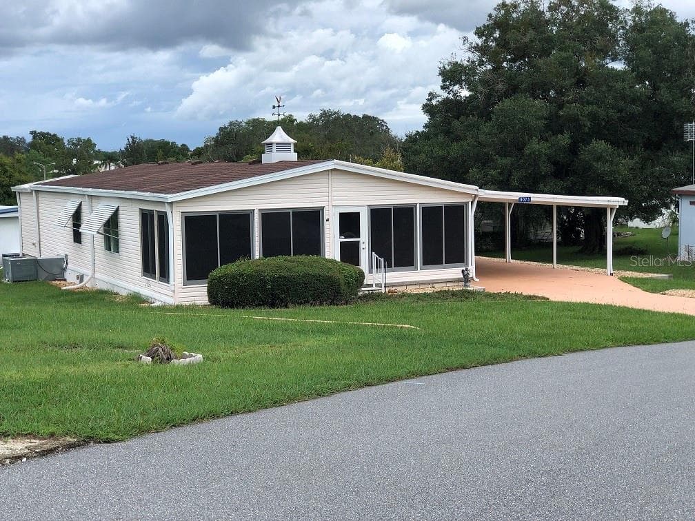 8073 TOWER STREET BROOKSVILLE, FL 34613