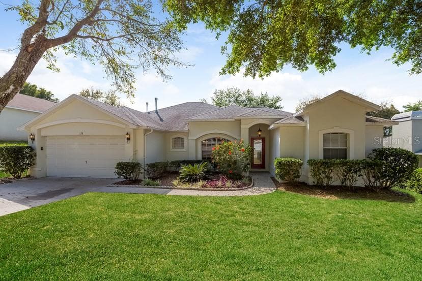 1128 WINDY BLUFF DRIVE MINNEOLA, FL 34715