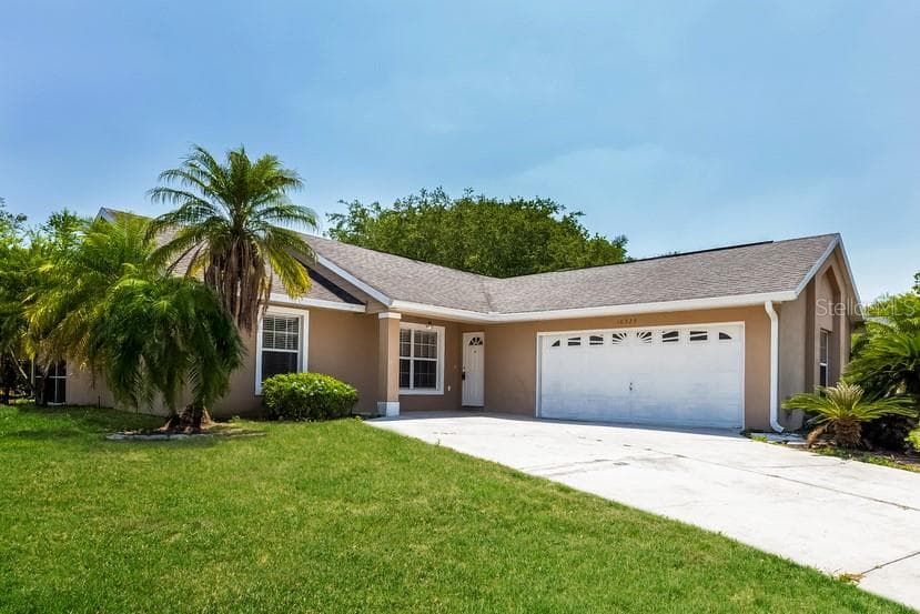 10525 REAGANS RUN DRIVE CLERMONT, FL 34711